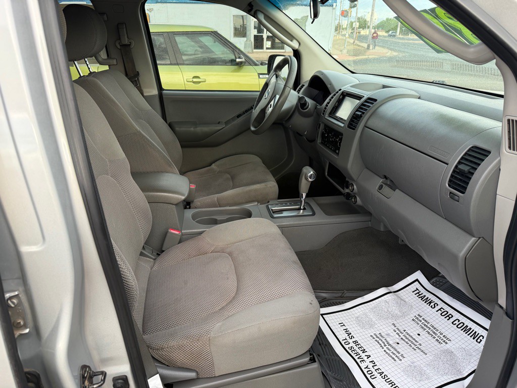 2007 Nissan Frontier Image 7