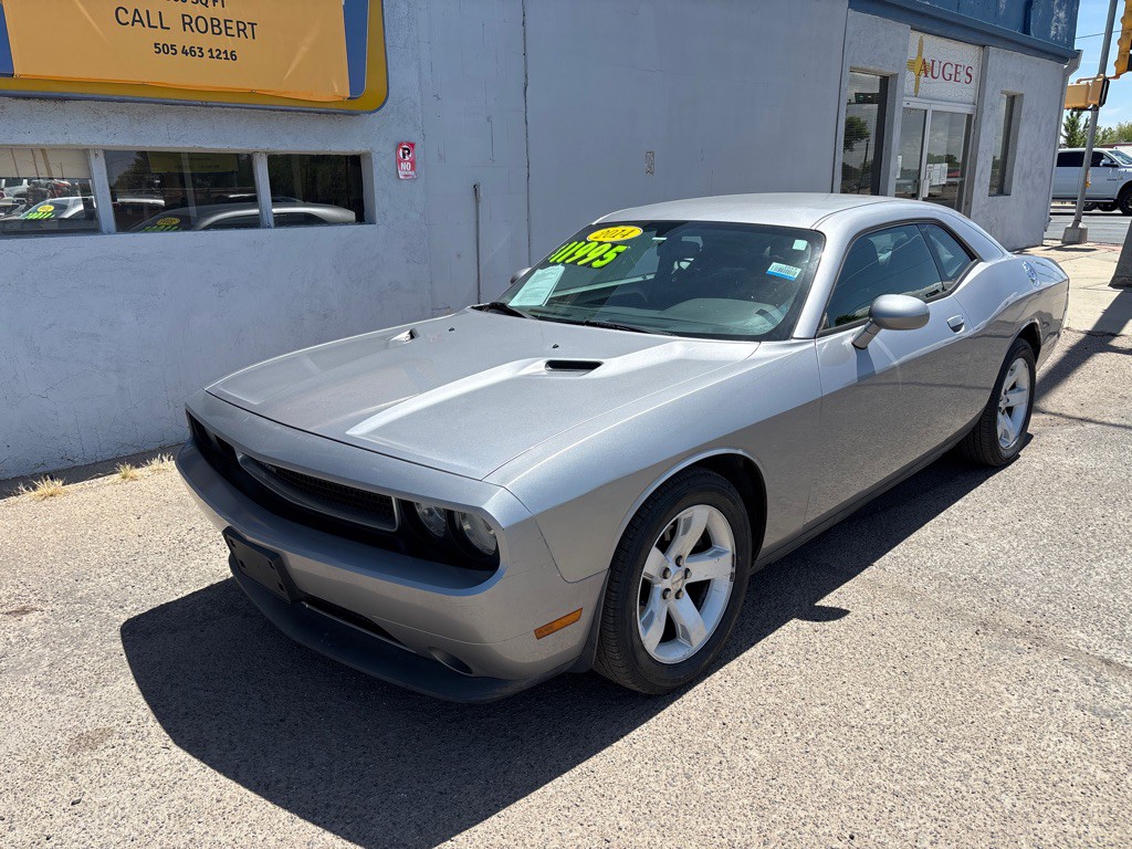 2014 Dodge Challenger Image 2