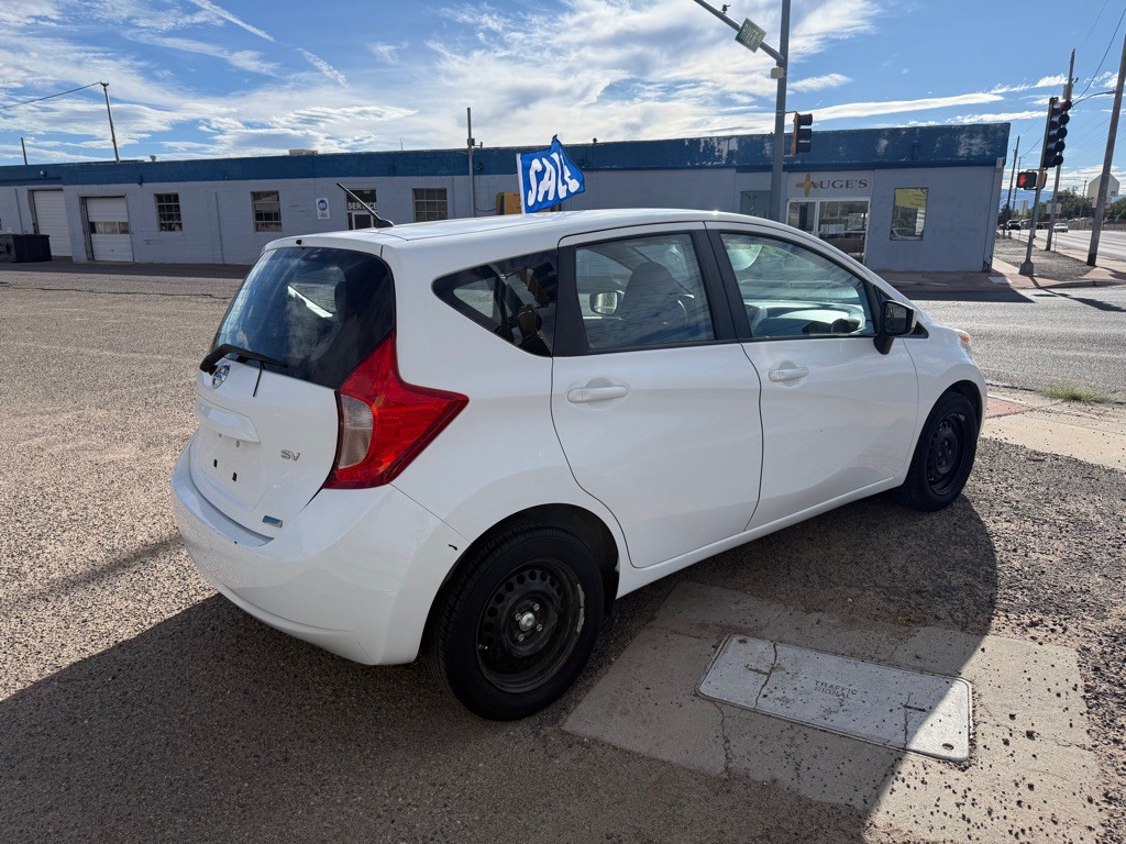 2015 Nissan Versa Image 3
