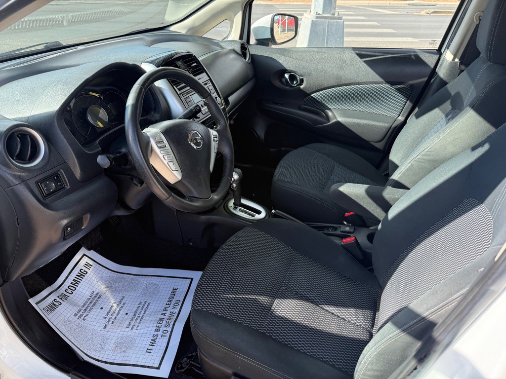2015 Nissan Versa Image 5