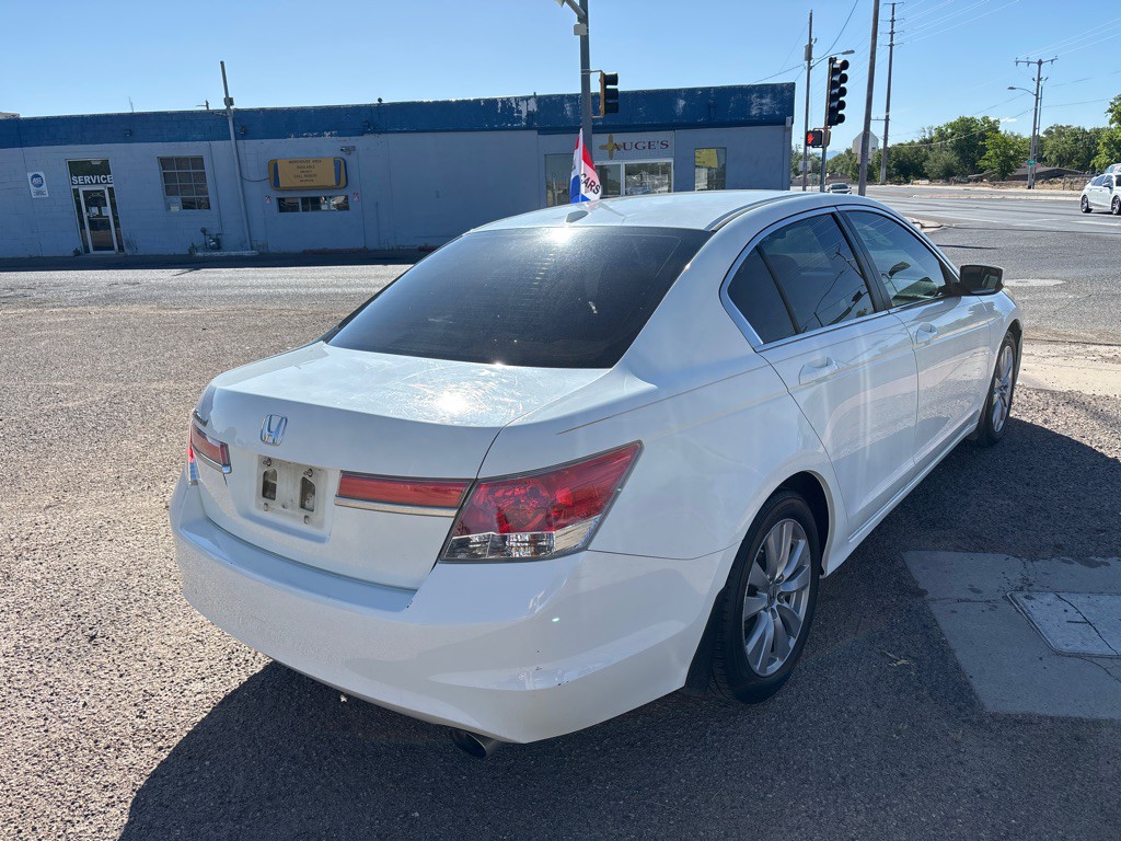 2011 Honda Accord Image 3