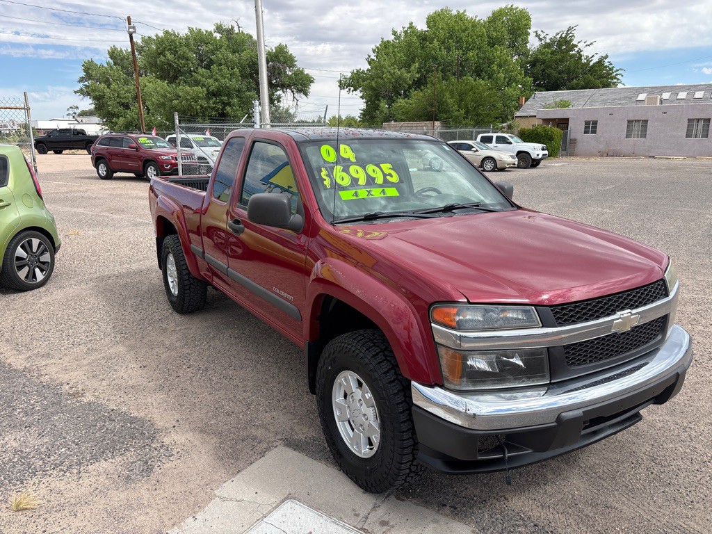 2004 Chevrolet Colorado Image 2