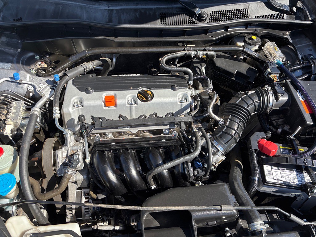 2012 Honda Accord Image 9