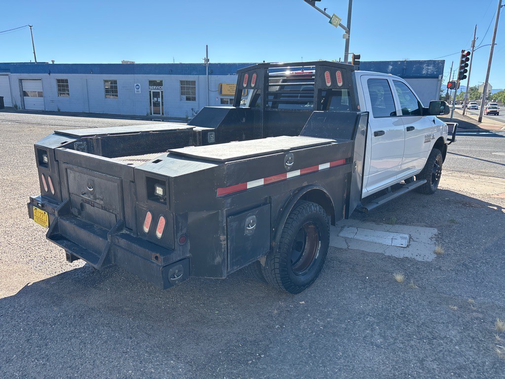 2017 RAM 3500 Image 4