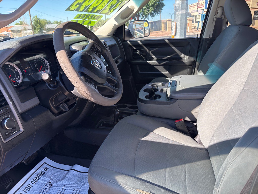2017 RAM 3500 Image 6