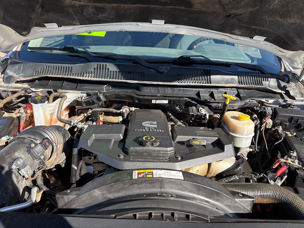 2017 RAM 3500 Image 10