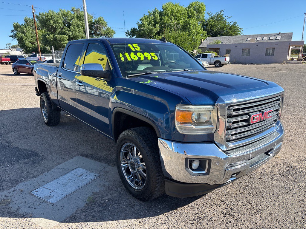 2015 GMC Sierra Image 2