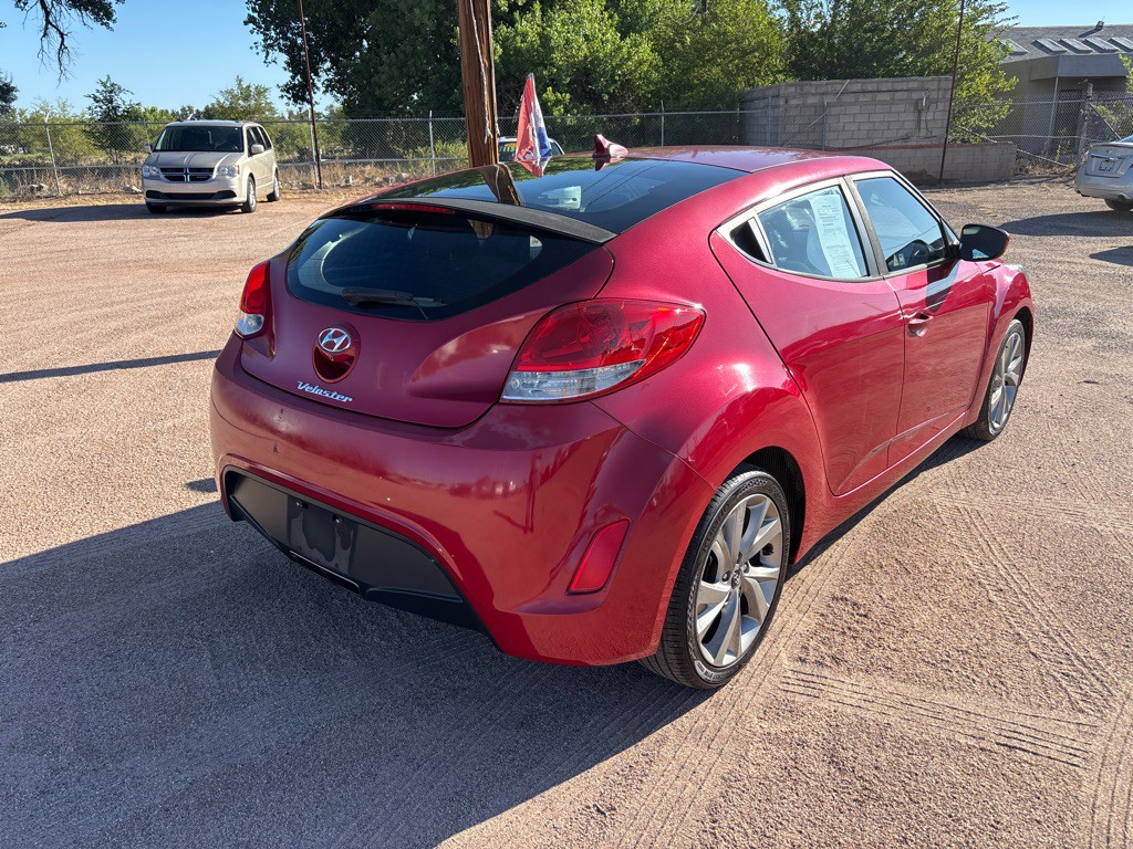 2016 Hyundai Veloster Image 3