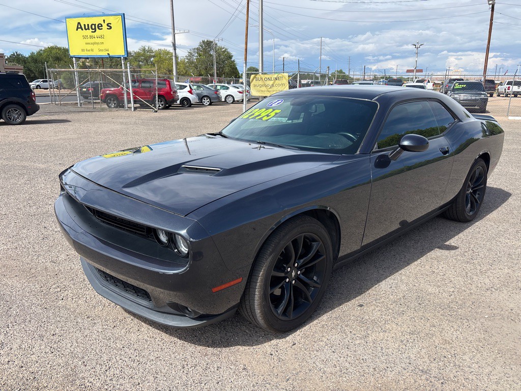 2018 Dodge Challenger Image 2
