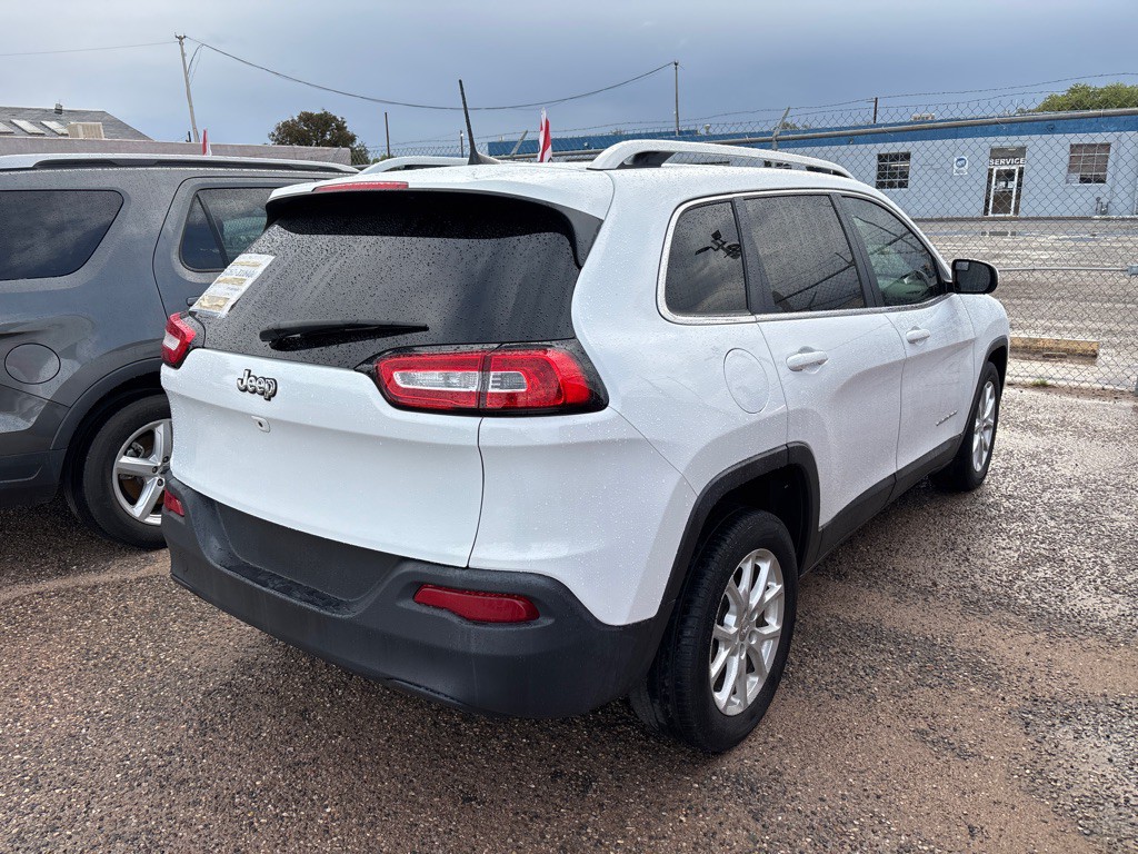 2017 Jeep Cherokee Image 4