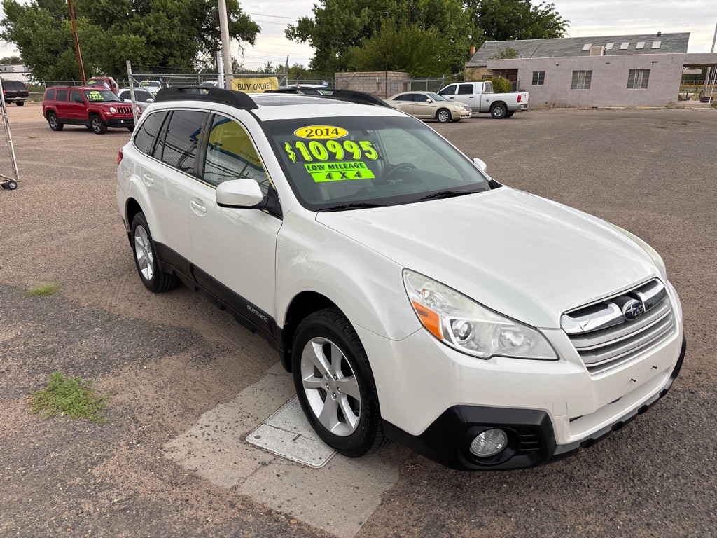 2014 Subaru Outback Image 2