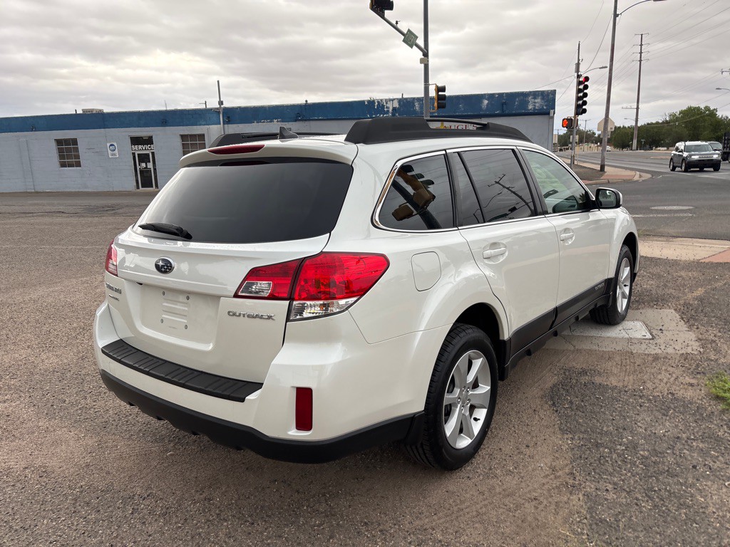 2014 Subaru Outback Image 3