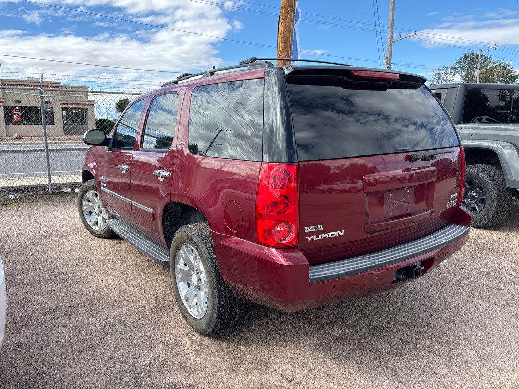 2011 GMC Yukon Image 3