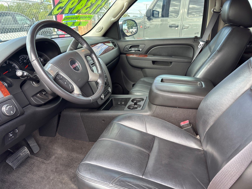 2011 GMC Yukon Image 8