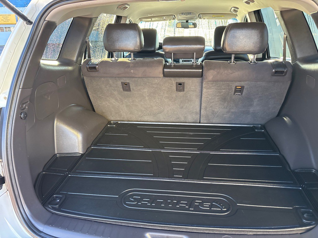2011 Hyundai Santa Fe Image 4