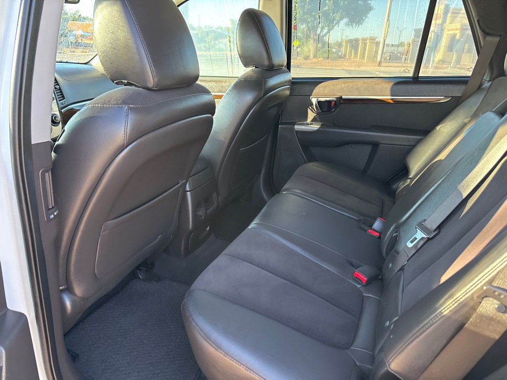 2011 Hyundai Santa Fe Image 6