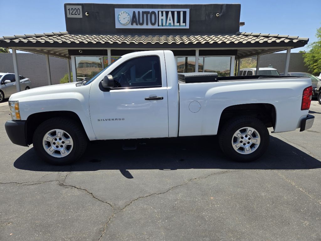 2011 Chevrolet Silverado 1500 Image 2