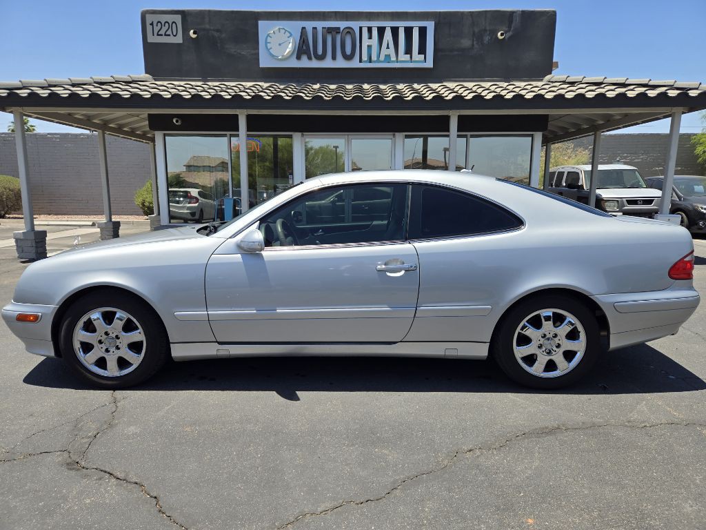 2000 Mercedes-Benz CLK-Class Image 2