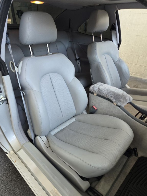 2000 Mercedes-Benz CLK-Class Image 16