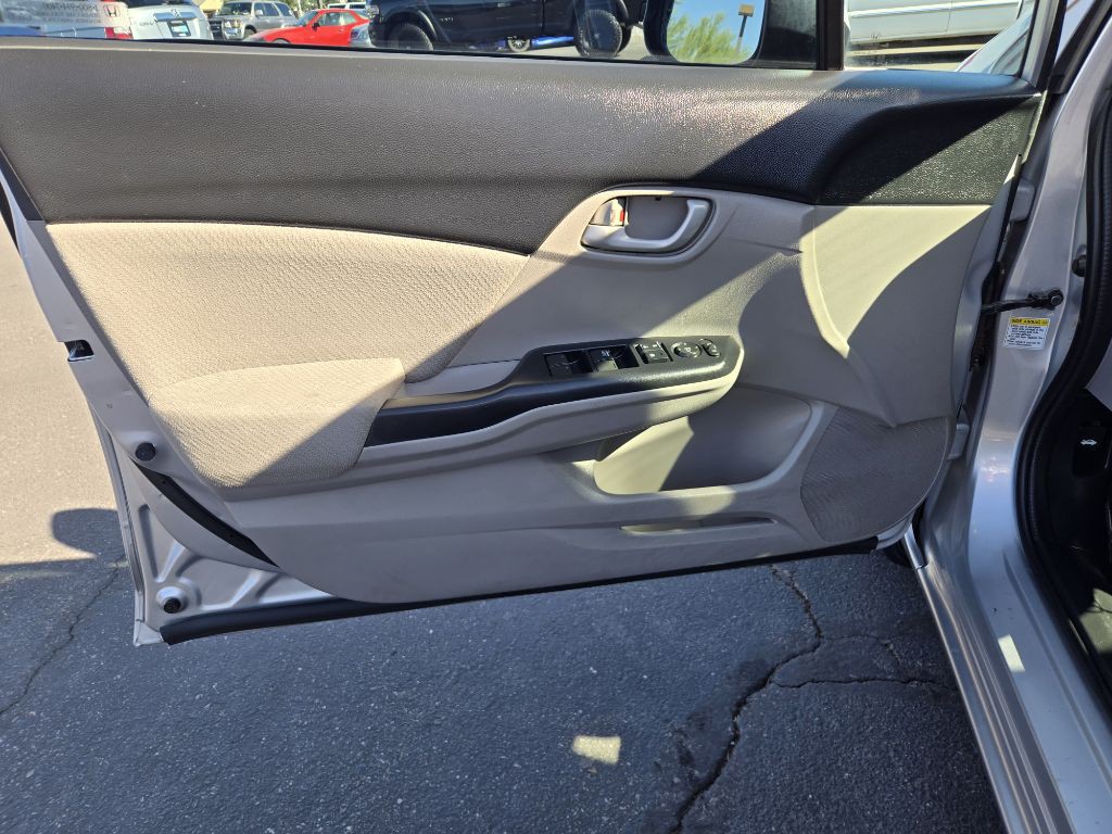 2013 Honda Civic Image 12