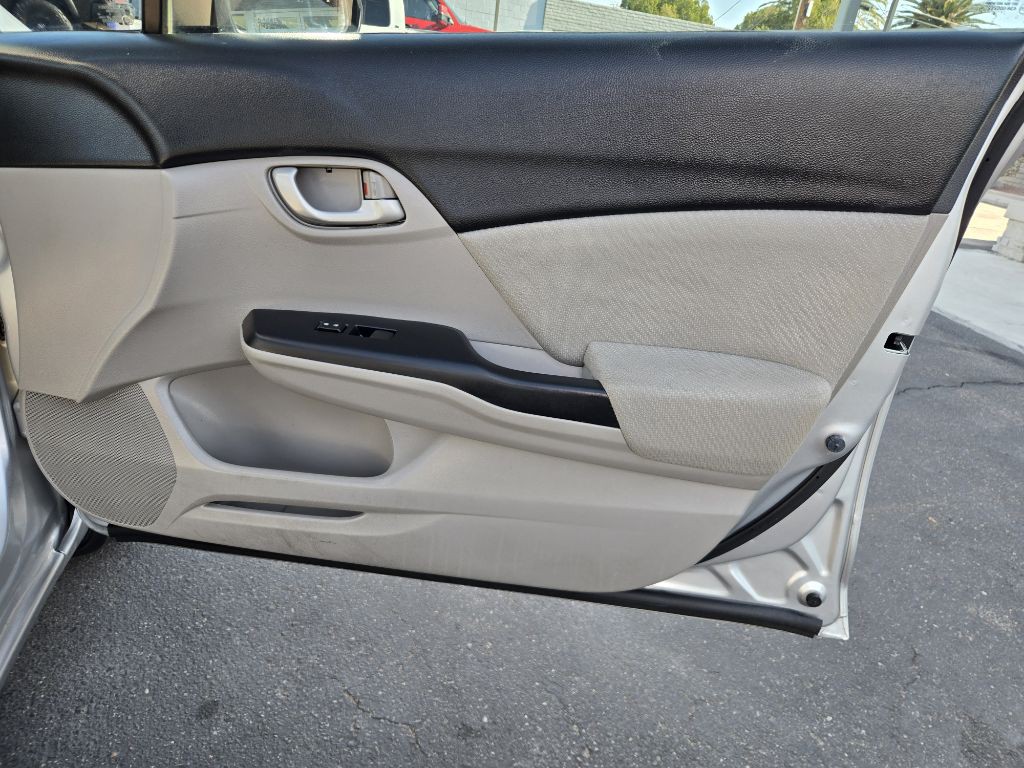 2013 Honda Civic Image 19