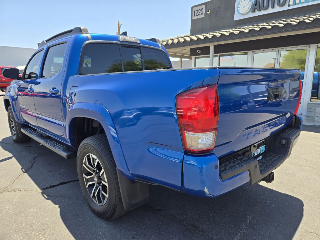 2016 Toyota Tacoma Image 3