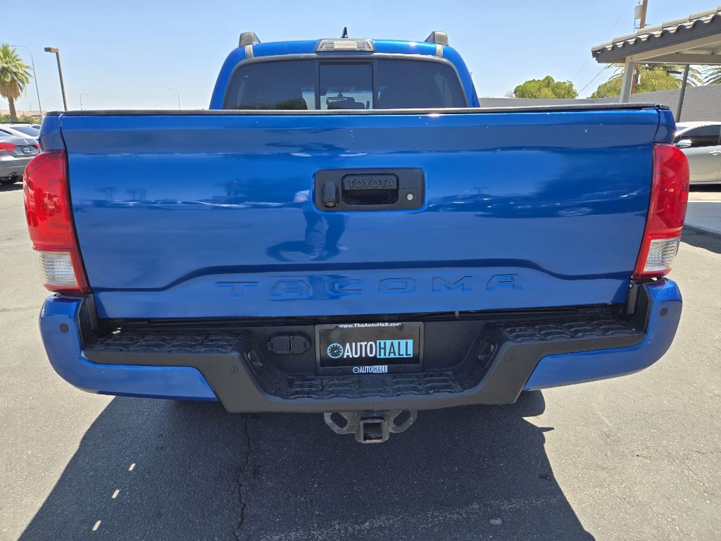 2016 Toyota Tacoma Image 4