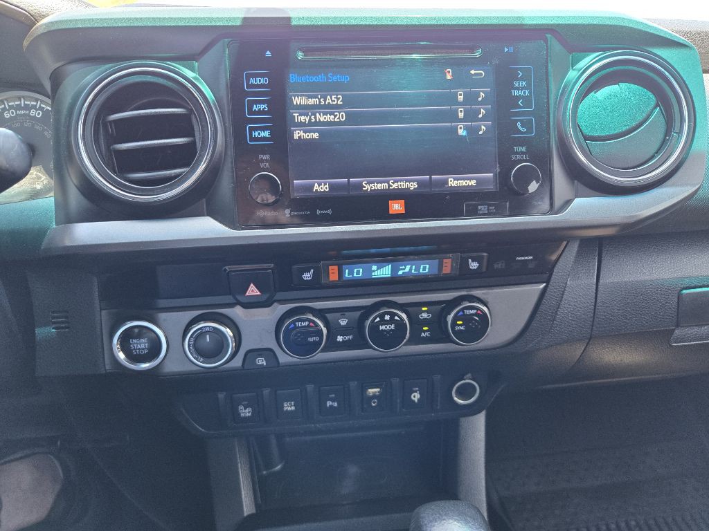 2016 Toyota Tacoma Image 22