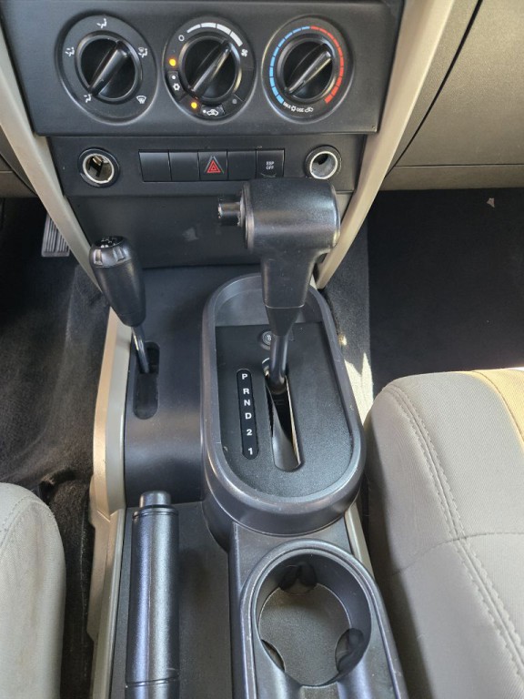 2008 Jeep Wrangler Image 18