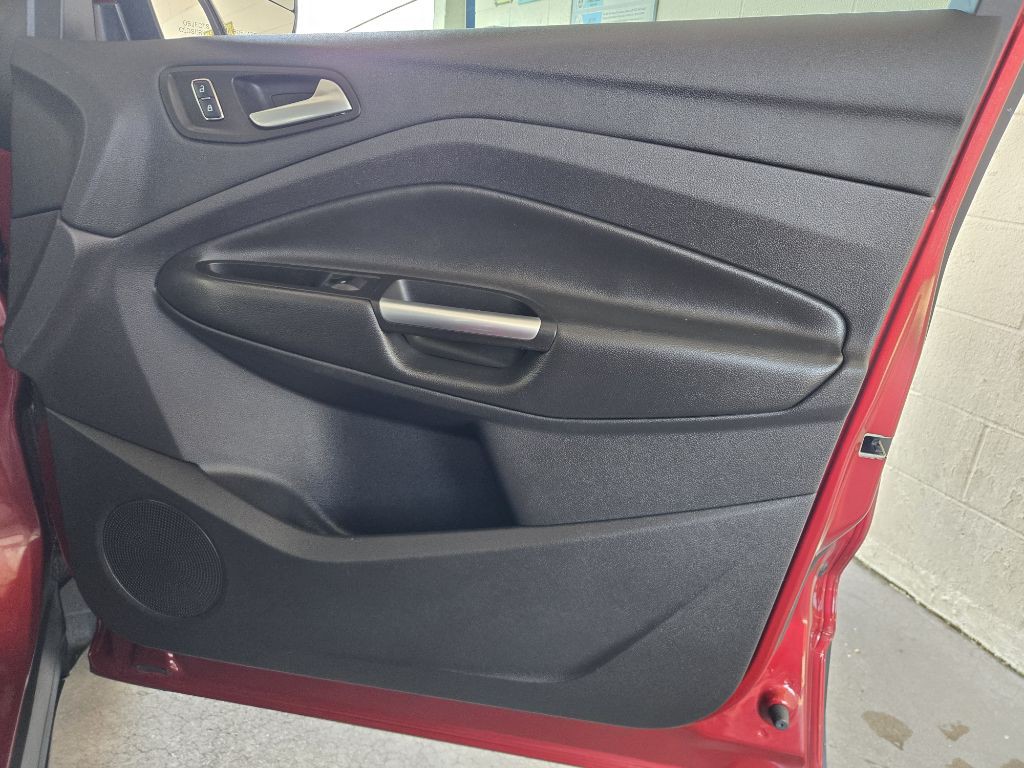 2016 Ford Escape Image 16