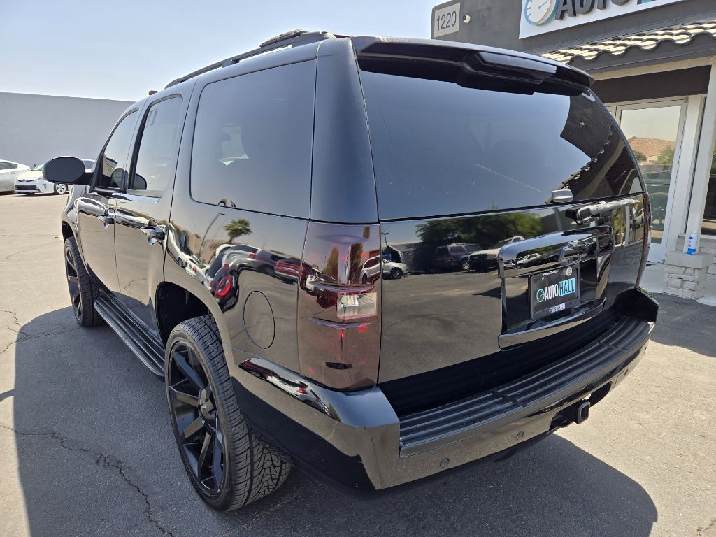 2011 Chevrolet Tahoe Image 3