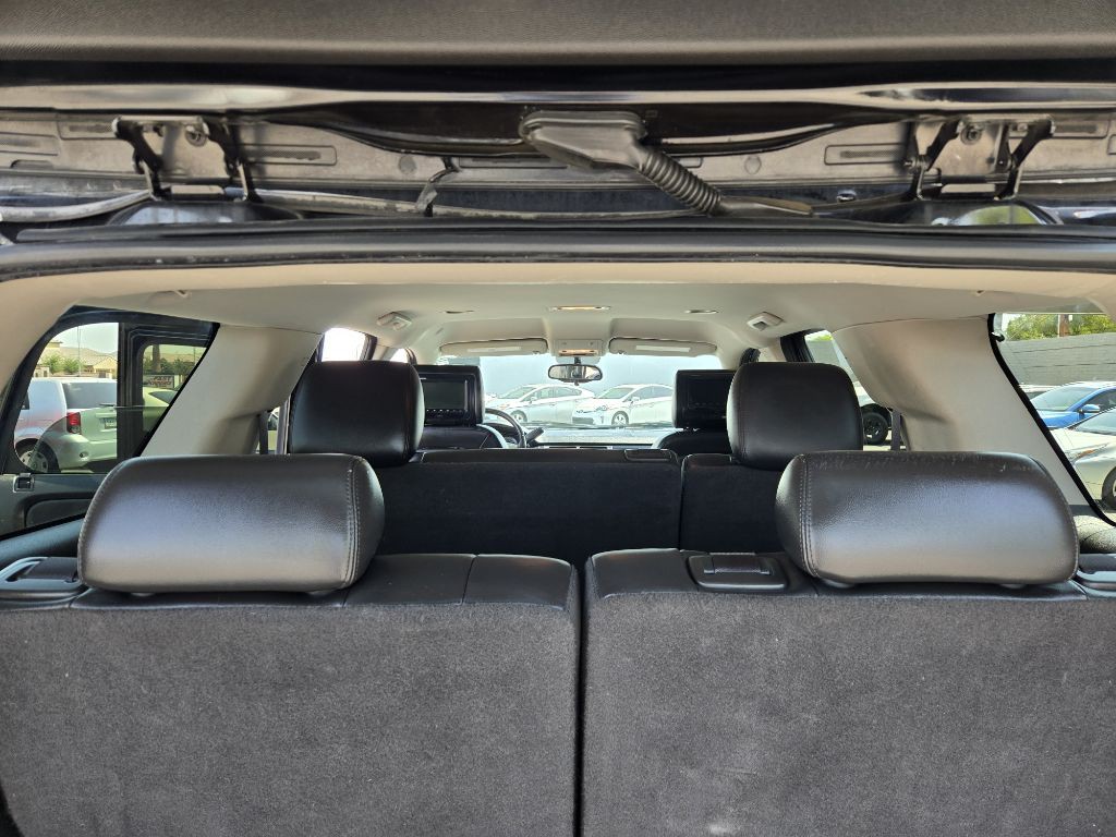 2011 Chevrolet Tahoe Image 14