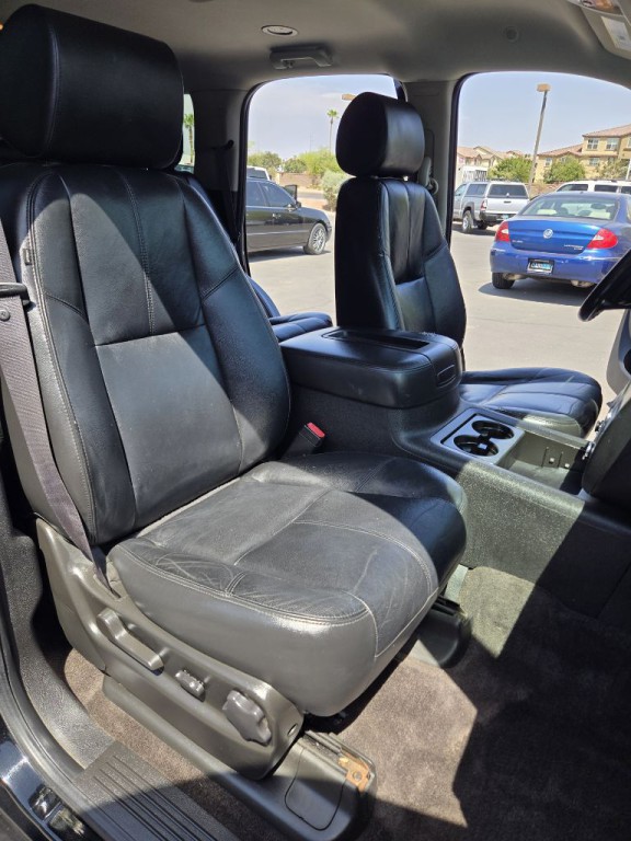 2011 Chevrolet Tahoe Image 16