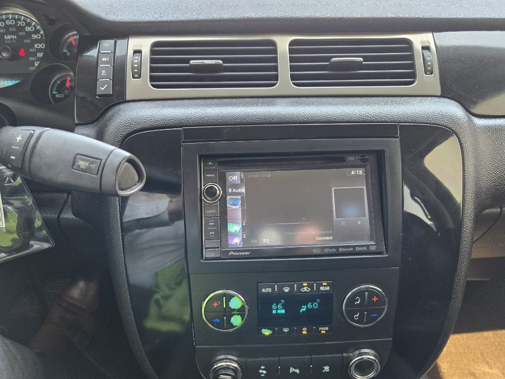 2011 Chevrolet Tahoe Image 20