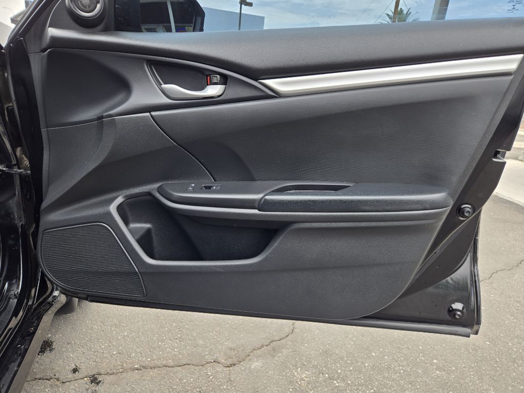2019 Honda Civic Image 16