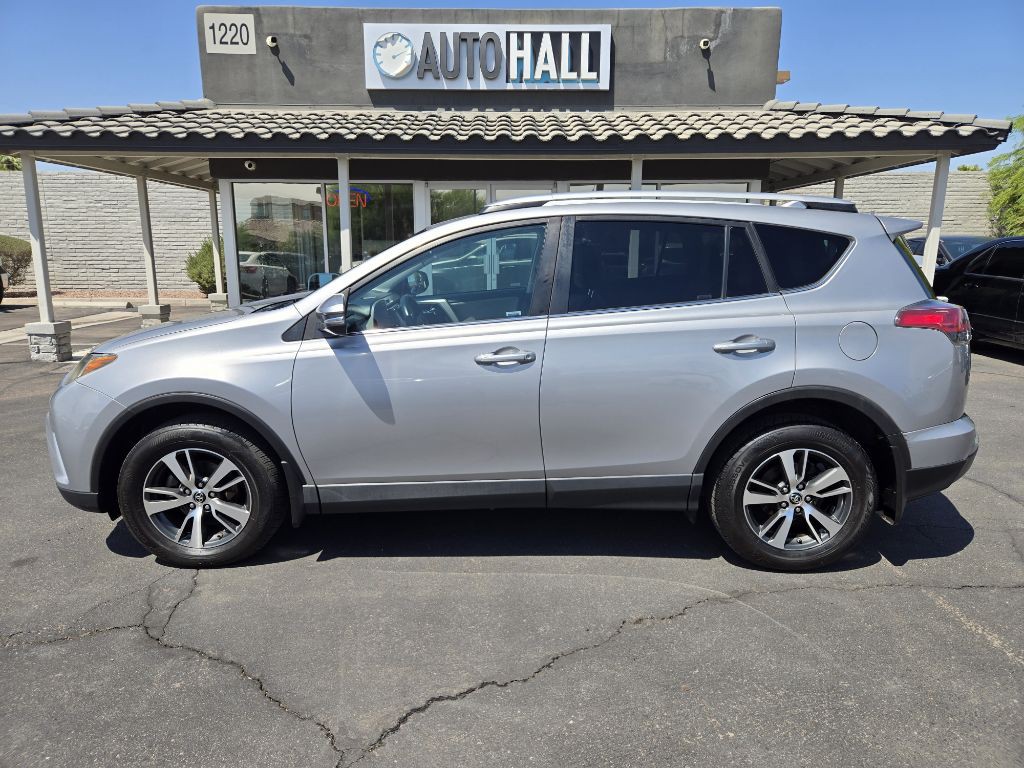 2016 Toyota Rav4 Image 2