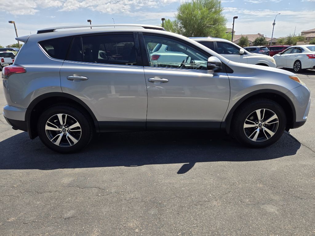 2016 Toyota Rav4 Image 6