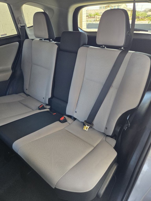 2016 Toyota Rav4 Image 12