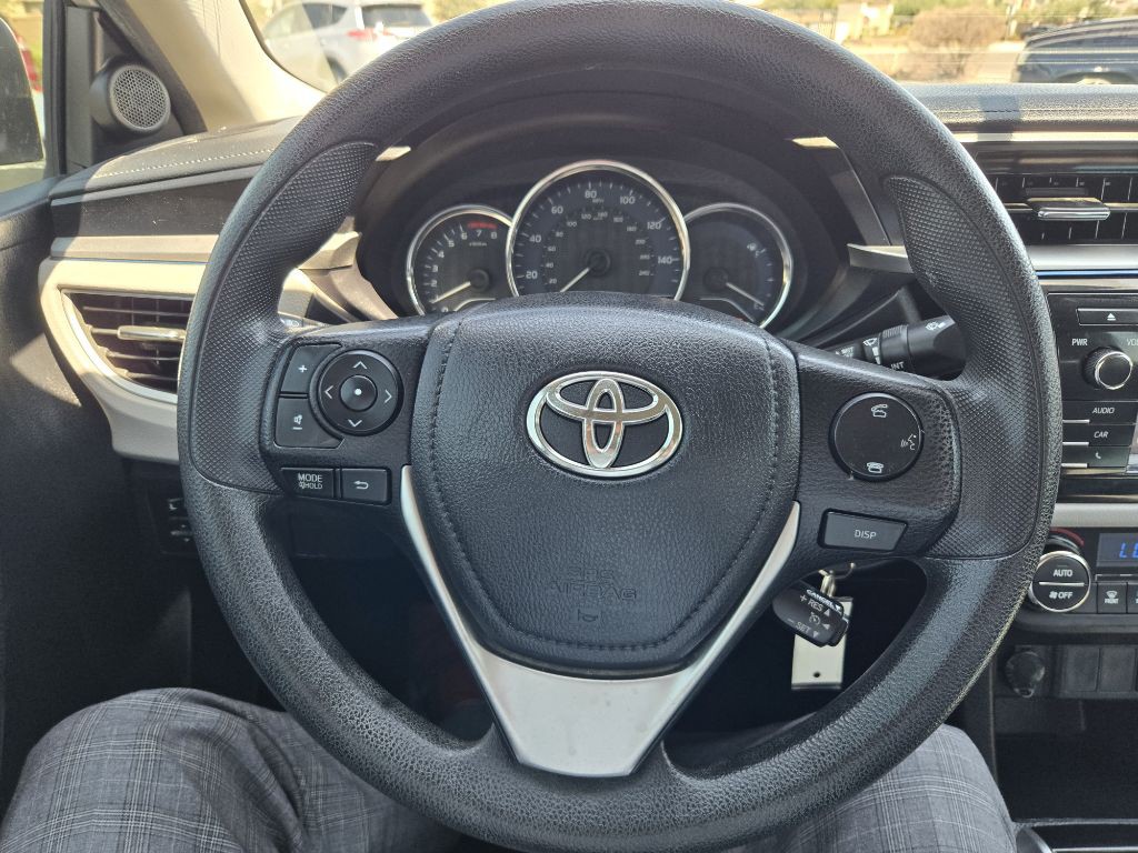 2014 Toyota Corolla Image 18