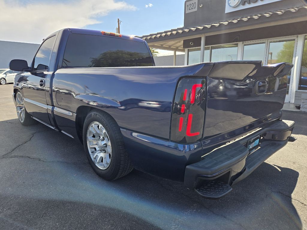 2005 Chevrolet Silverado 1500 Image 3