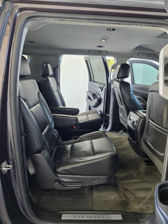 2015 Chevrolet Suburban Image 16