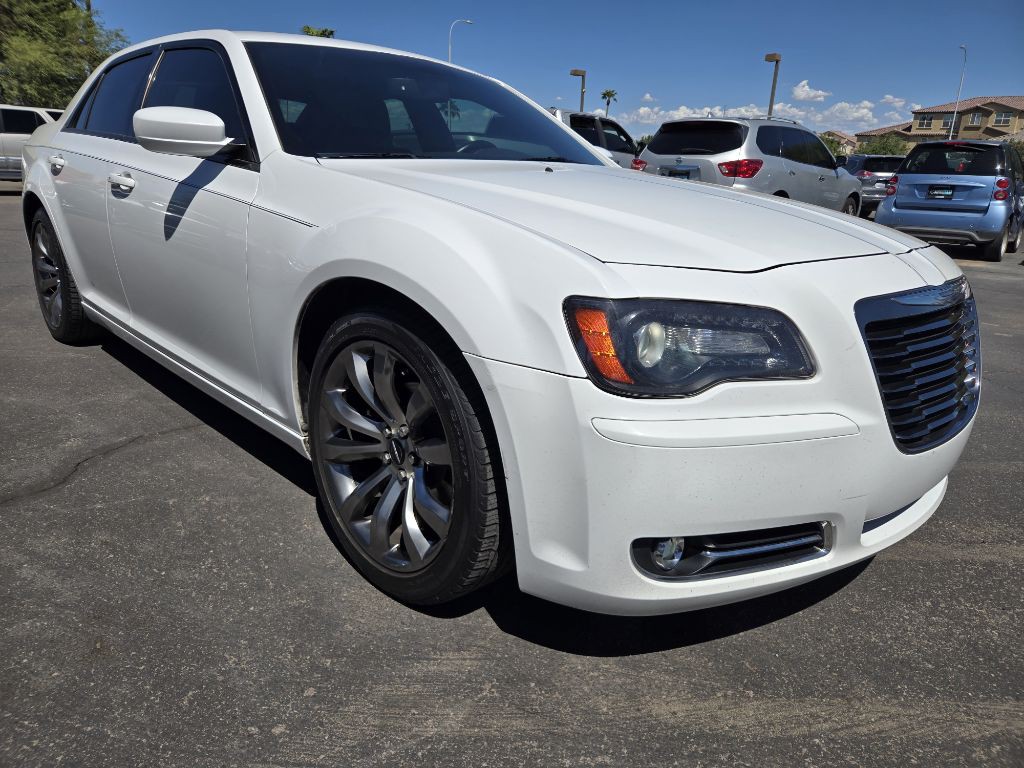 2014 Chrysler 300 Image 7