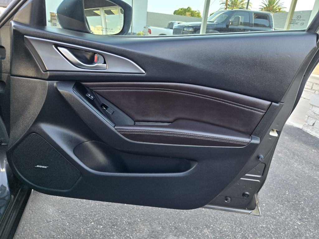 2017 Mazda Mazda3 Image 24
