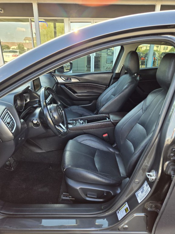 2017 Mazda Mazda3 Image 25