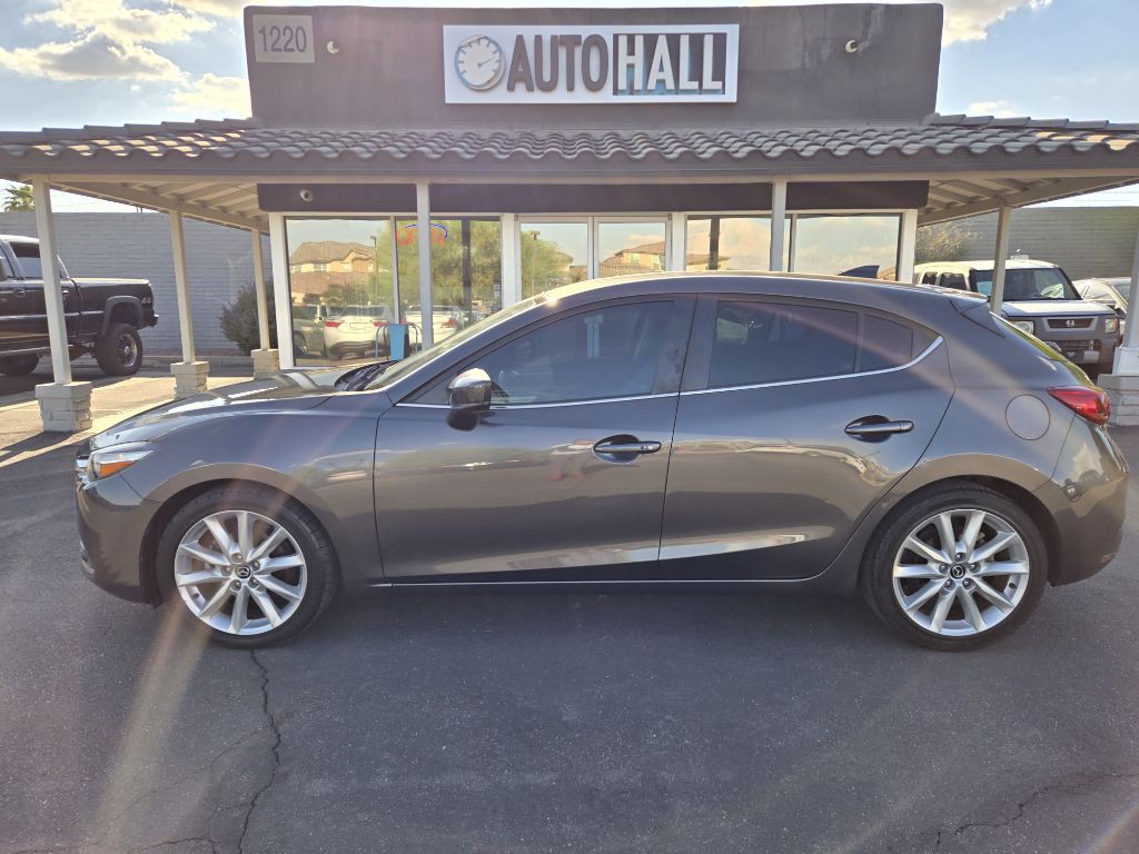 2017 Mazda Mazda3 Image 2