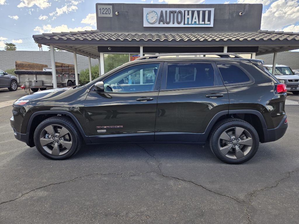 2017 Jeep Cherokee Image 2