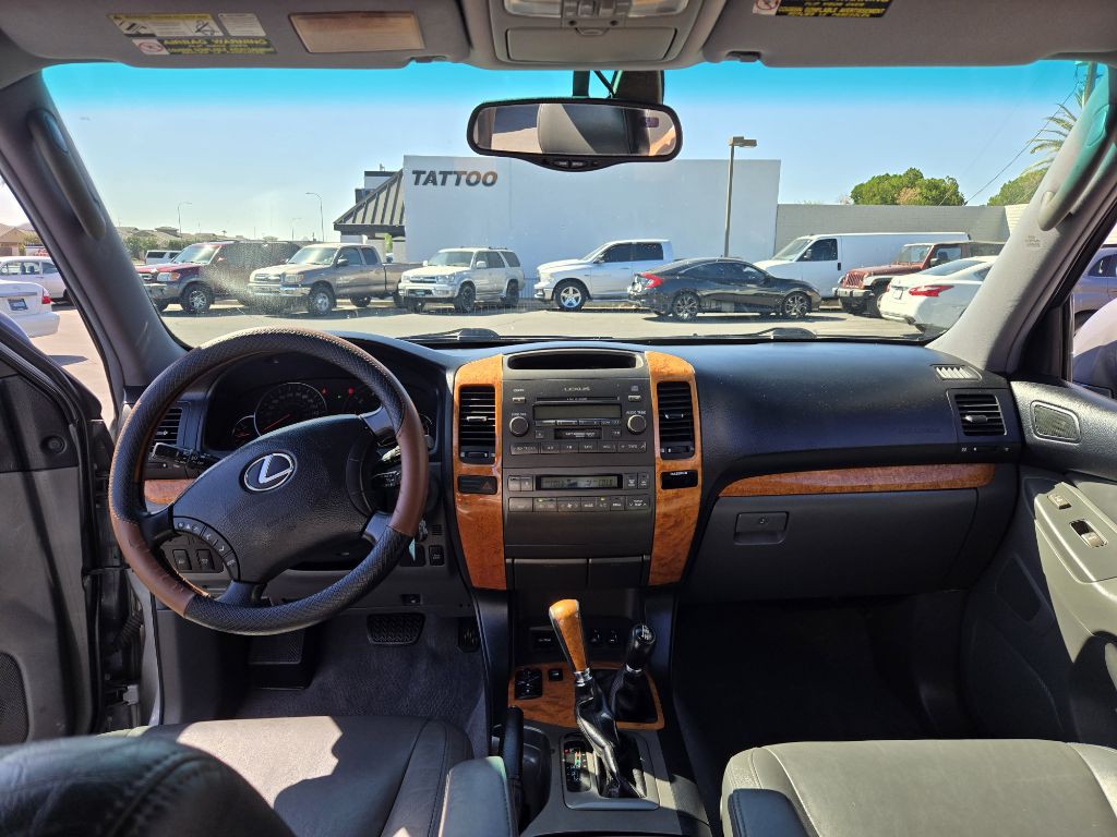 2005 Lexus GX Image 15