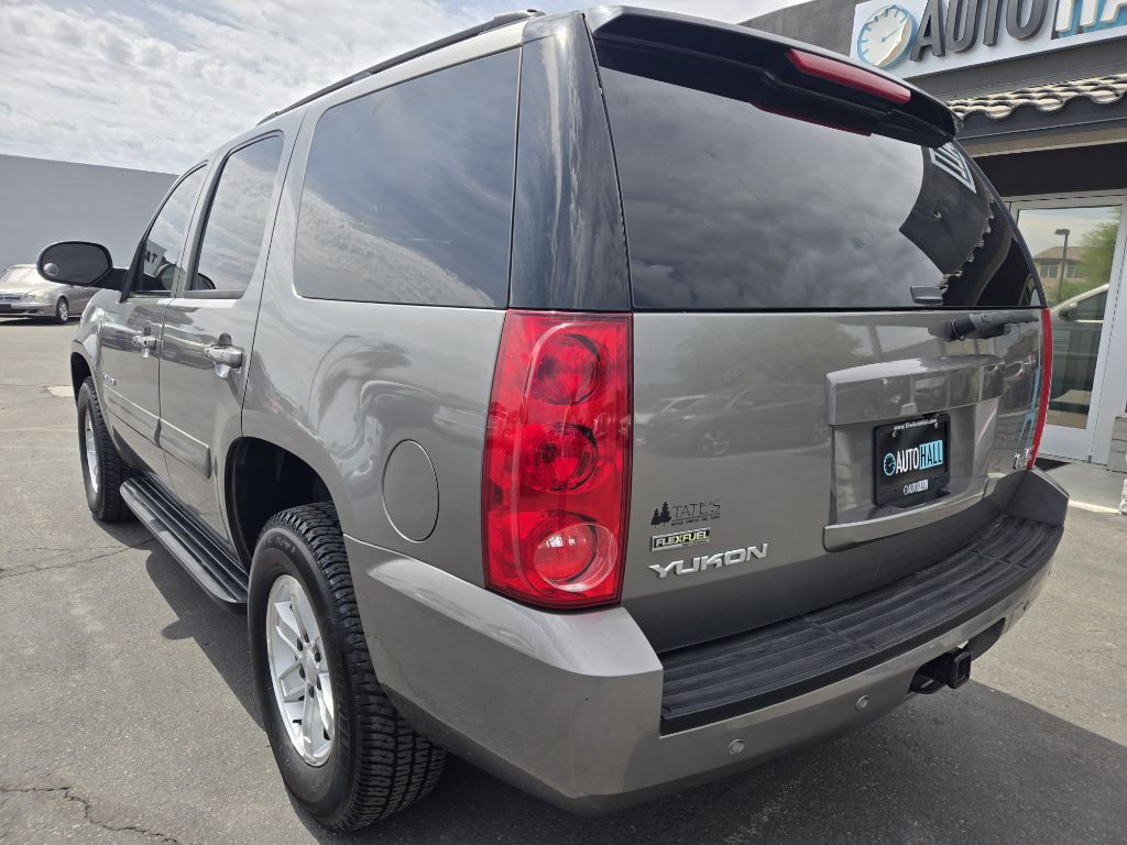 2009 GMC Yukon Image 3