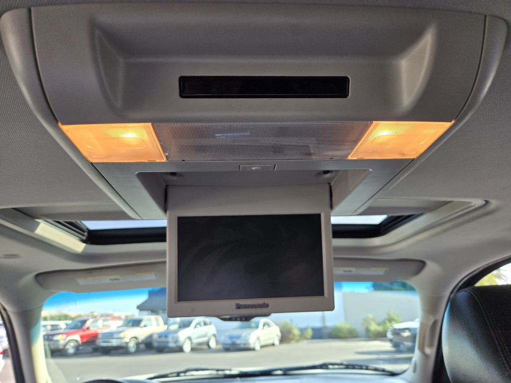 2014 Chevrolet Suburban Image 13