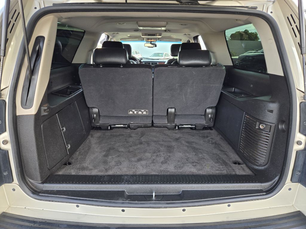 2014 Chevrolet Suburban Image 15